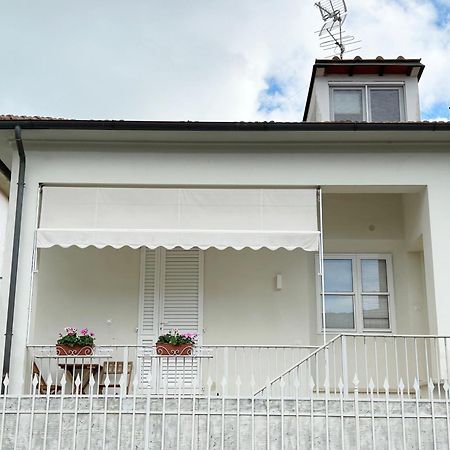 Ferienwohnung La Casa Di Rosi Al Mare Vada Exterior foto